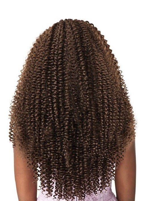 Model wearing Lulutress Water Wave Crochet Hair Extensions 18" back view