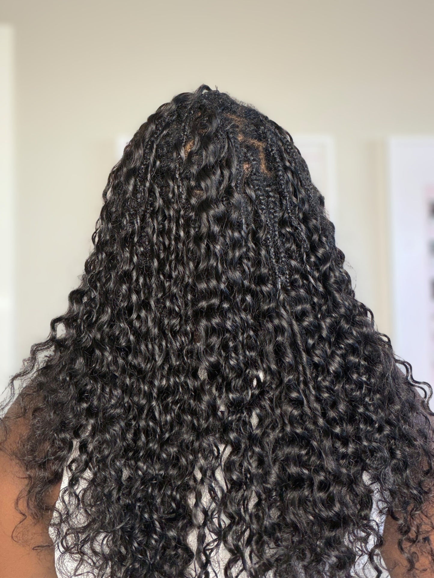 Zury Hollywood - 100% Human Hair (Miracle Knots) Crochet - Deep 18" Model Image Back